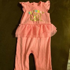 Carter’s 1 piece girl Bday romper. Size 12 months.